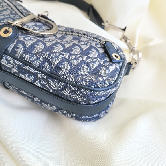 💎DIOR BLUE TROTTER CHARM POCHETTE💎 - Picture 4 of 10